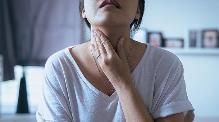 White Stuff in Throat: Common Causes and When to Seek Help