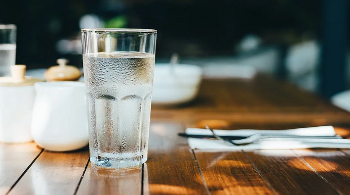 The Link Between Hydration and Headaches: How Water Can Help